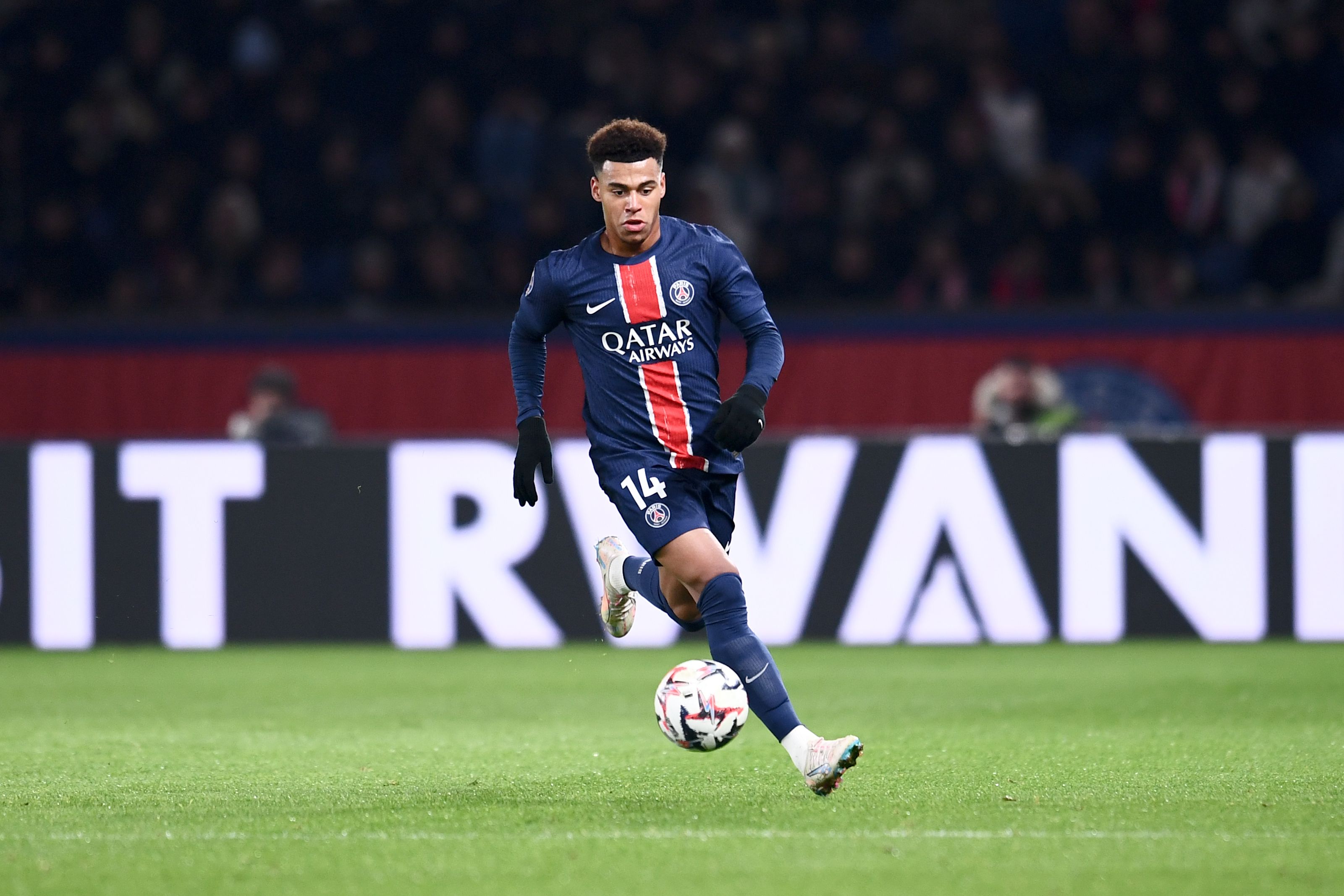 盘带边锋、组织核心还是终结者：杜埃该确定自己的定位了吗？