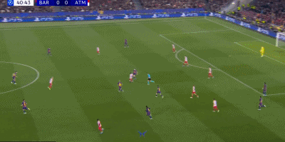 半场：巴萨0-1马竞，阿尔瓦雷斯任意球破门，库巴西直红