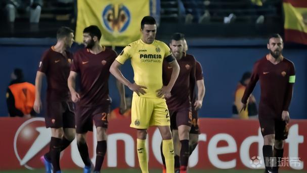 西班牙前国脚索里亚诺：我手术后出现并发症，没办法只能退役