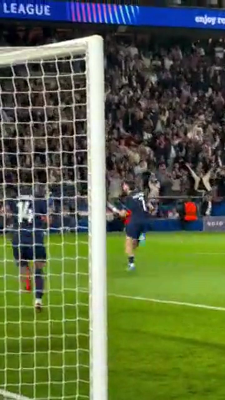 实拍K77上演禁区过人破门一条龙