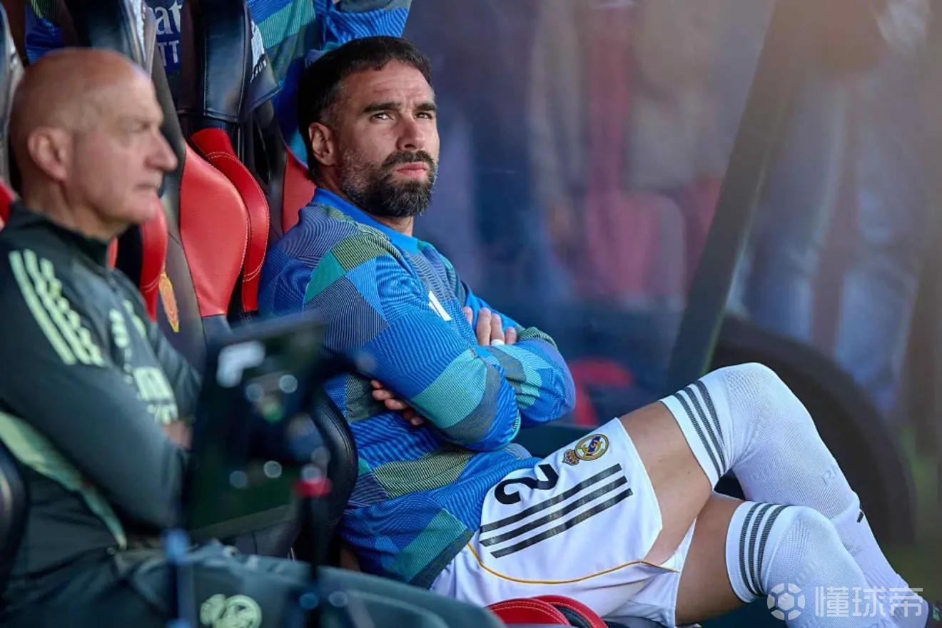 马卡：卡瓦哈尔对现状不满，在替补席上也无队长应有的领导力