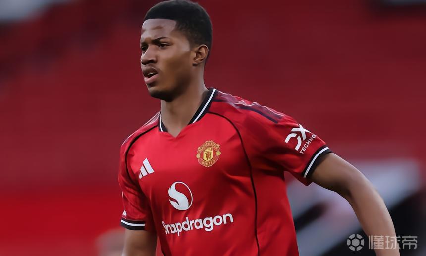 曼晚：奥比-马丁目前短板很明显，还未达到曼联一线队要求