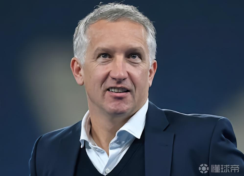 图片报谈沙尔克04：今夏面临负转会预算，升级也难解财政困境