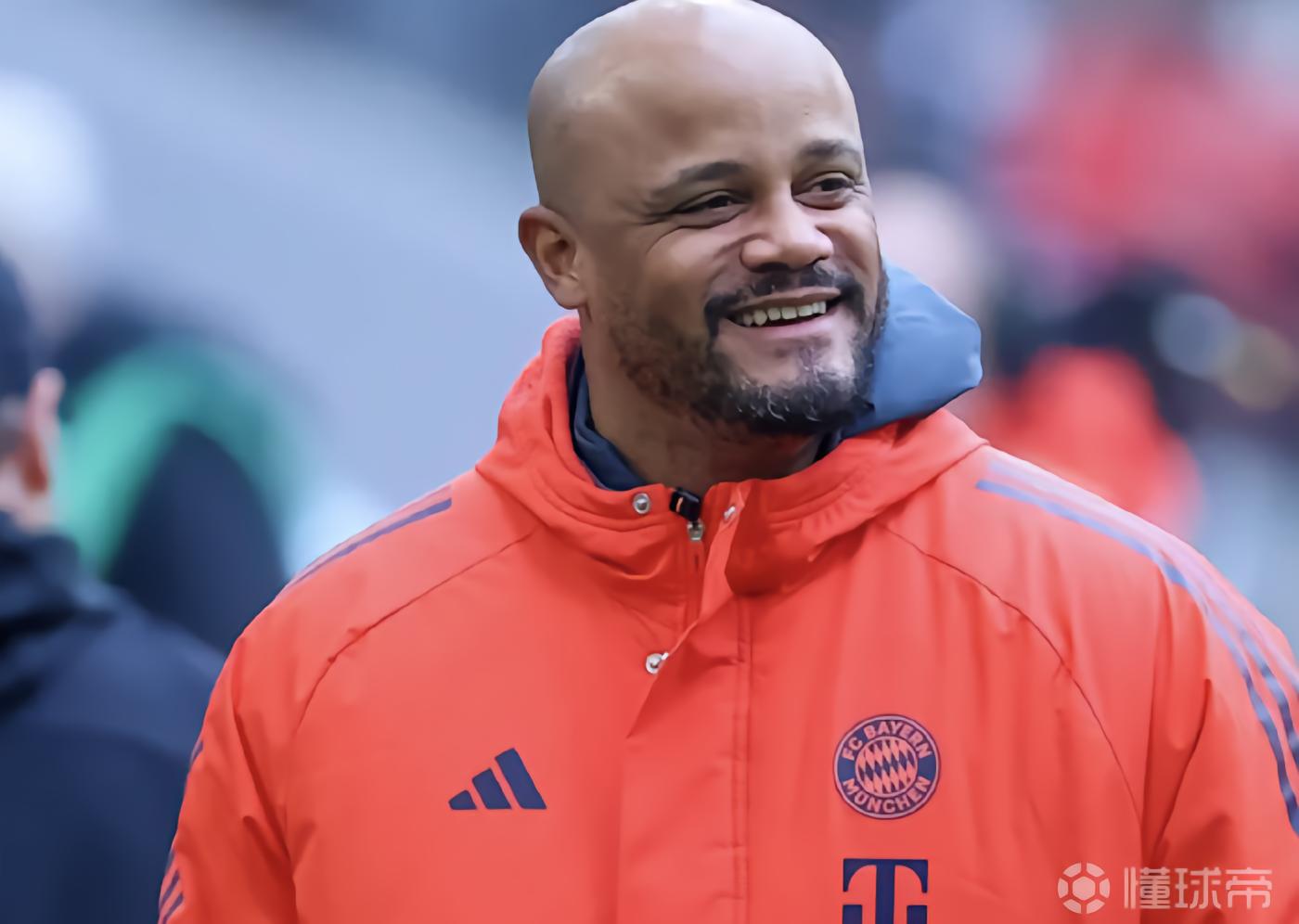 图片报介绍孔帕尼：咖啡狂热爱好者；17岁时就曾想加盟拜仁