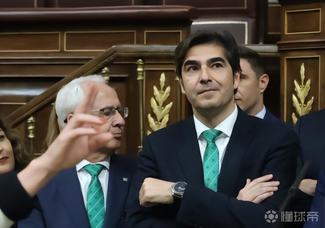 晋级世界杯后留在国内参与庆祝，贝蒂斯主席表示要罚巴坎布