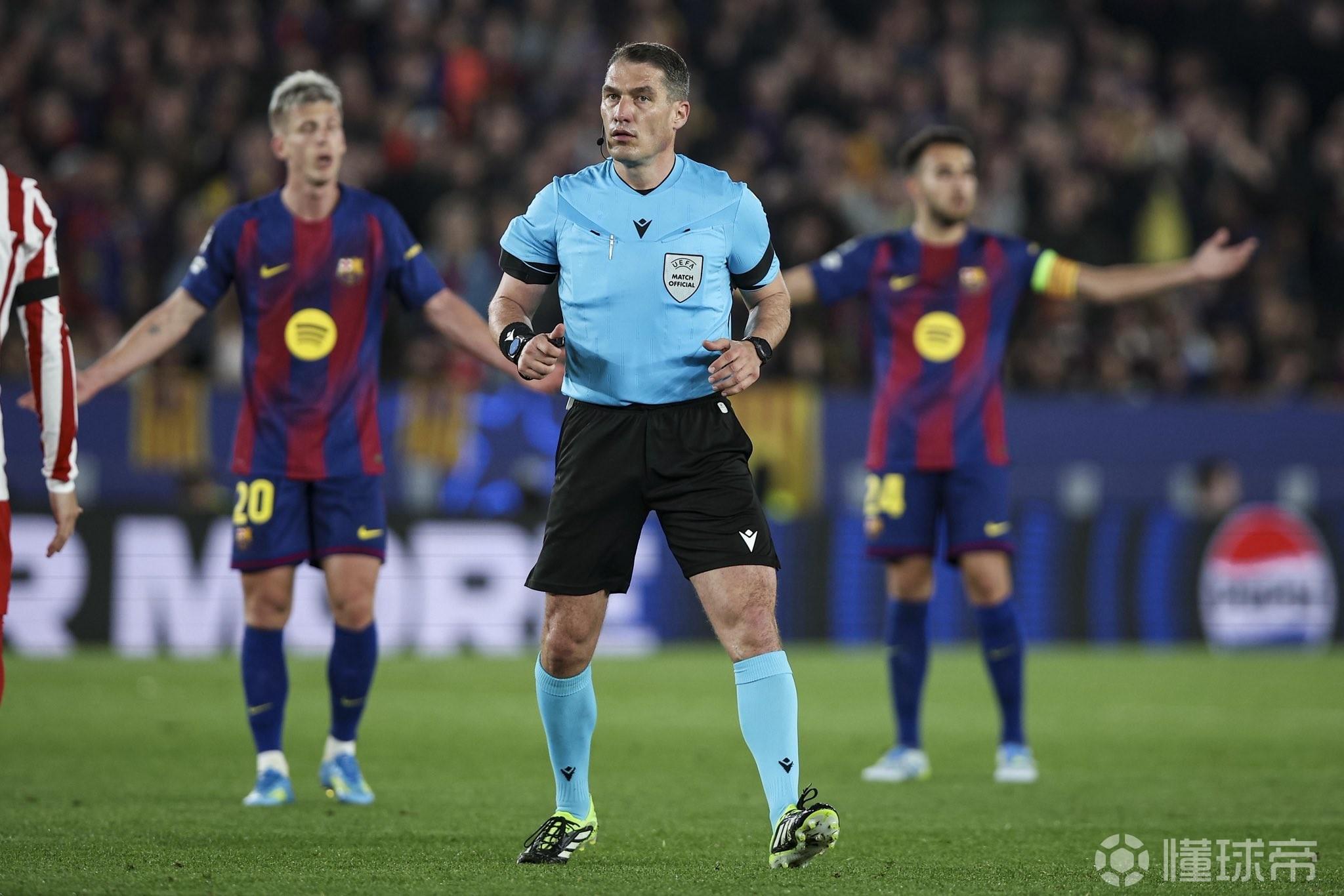 世体：欧足联没有给俱乐部发VAR音频的先例，巴萨想听得去总部