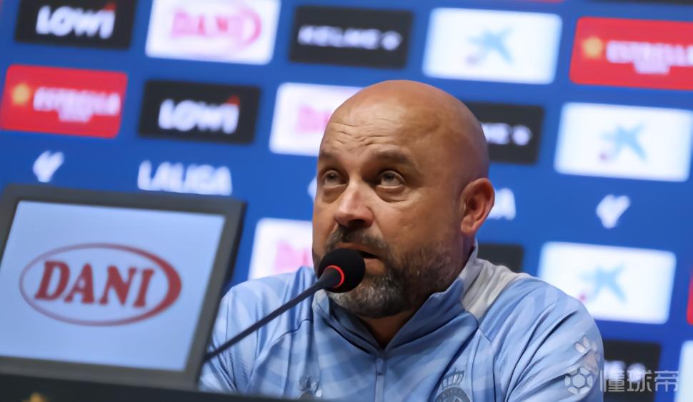 西班牙人主帅：面对巴萨我向来充满动力，真希望自己能上场踢