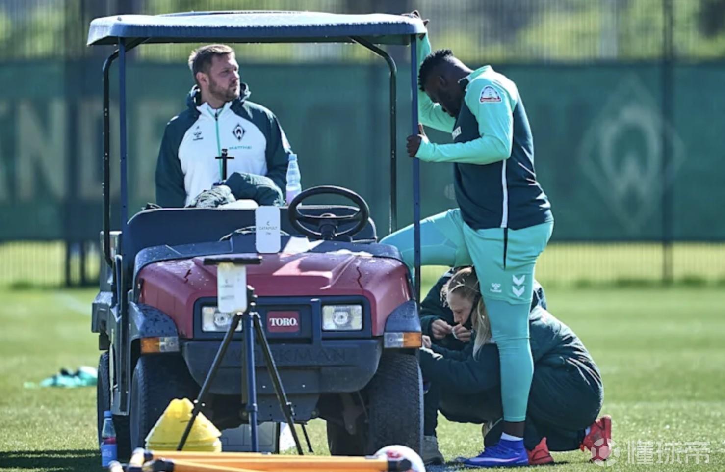 不莱梅主帅：博尼费斯超重10公斤？心理原因导致他情绪化进食