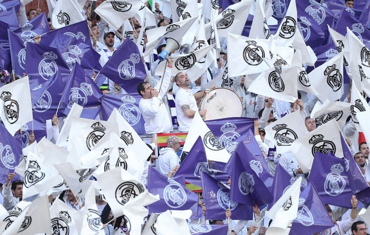 世体：皇马在主场多次被嘘 伯纳乌球场调高广播音量掩盖嘘声