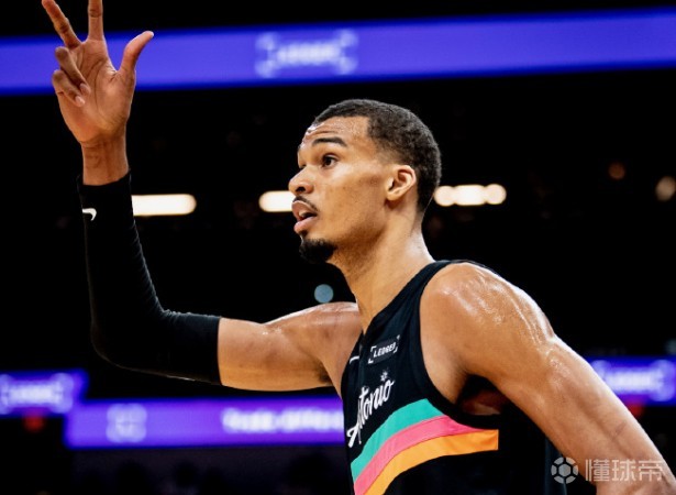 文班复出高效砍40分13板5助2帽，出场次数已达评奖资格