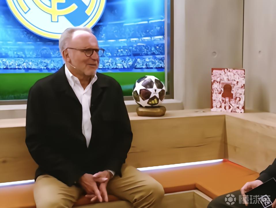 鲁梅尼格：现在关于拜仁的氛围有些过热；孔帕尼带回了快乐