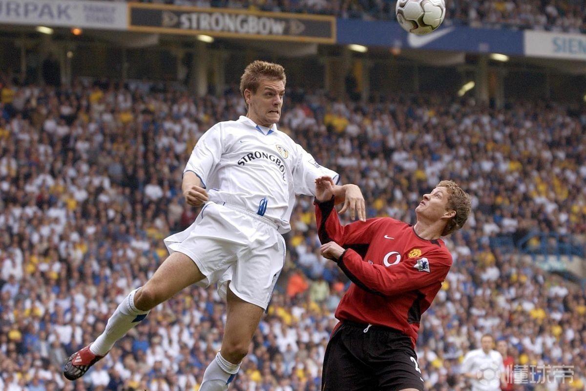 曼晚介绍曼联助教伍德盖特：与卡里克长期合作，很受球员欢迎