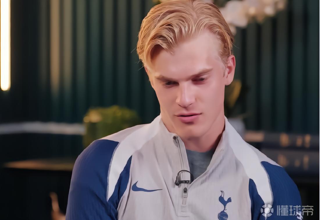 贝里瓦尔：晋级世界杯不可思议；德泽尔比很靠谱，真的非常好