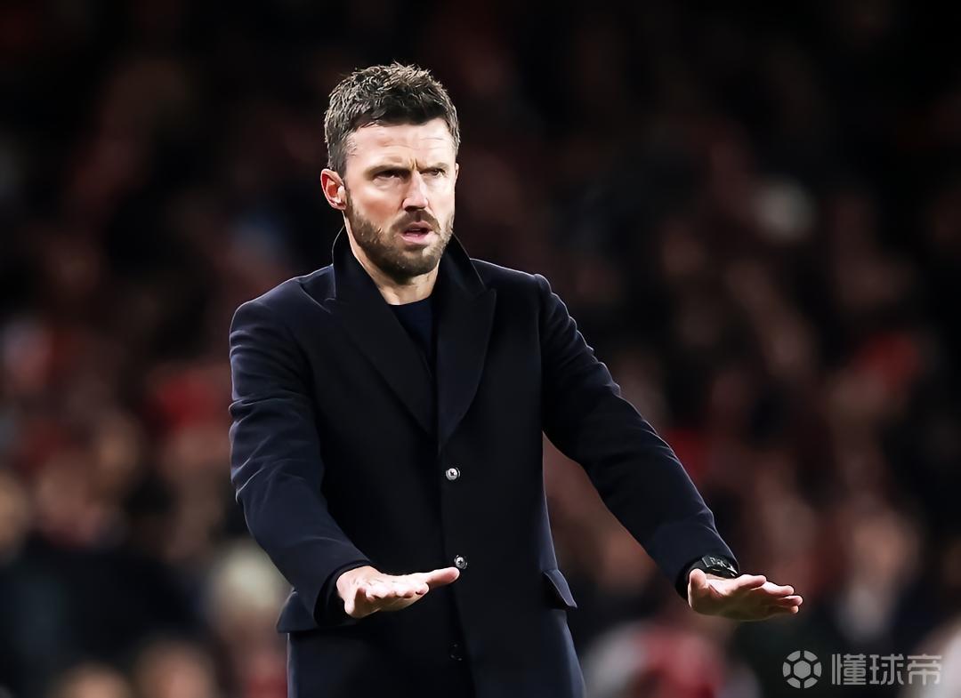 ESPN：曼联内部普遍认为，今夏引援成功比敲定正式主帅更关键