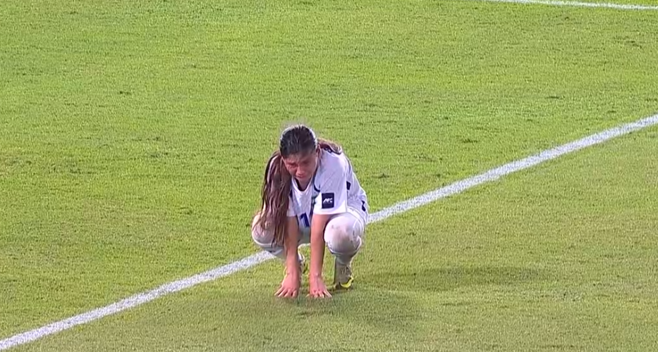 U20女足惊险晋级！对手捂脸痛哭，科林贝尔笑了，媒体人不满