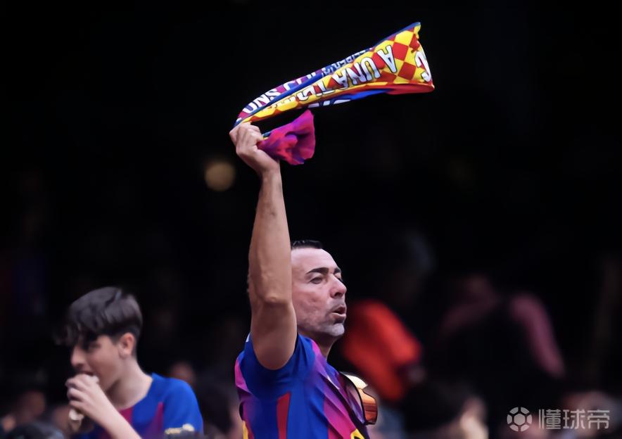 60736人现场观战加泰德比，该数据创诺坎普翻新后上座新纪录