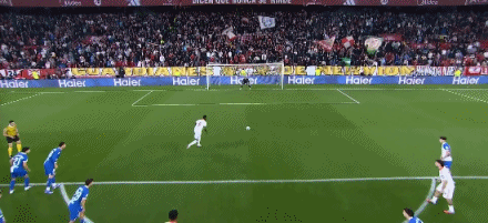 半场：塞维利亚2-1马竞，亚当斯点射，古德利建功