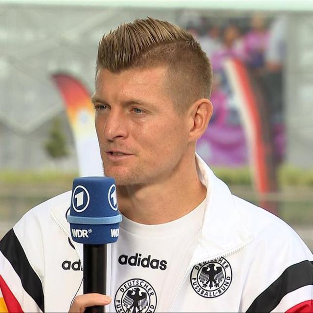 克罗斯吐槽老东家：拜仁次回合总掉链子，皇马就爱踢大乱战！