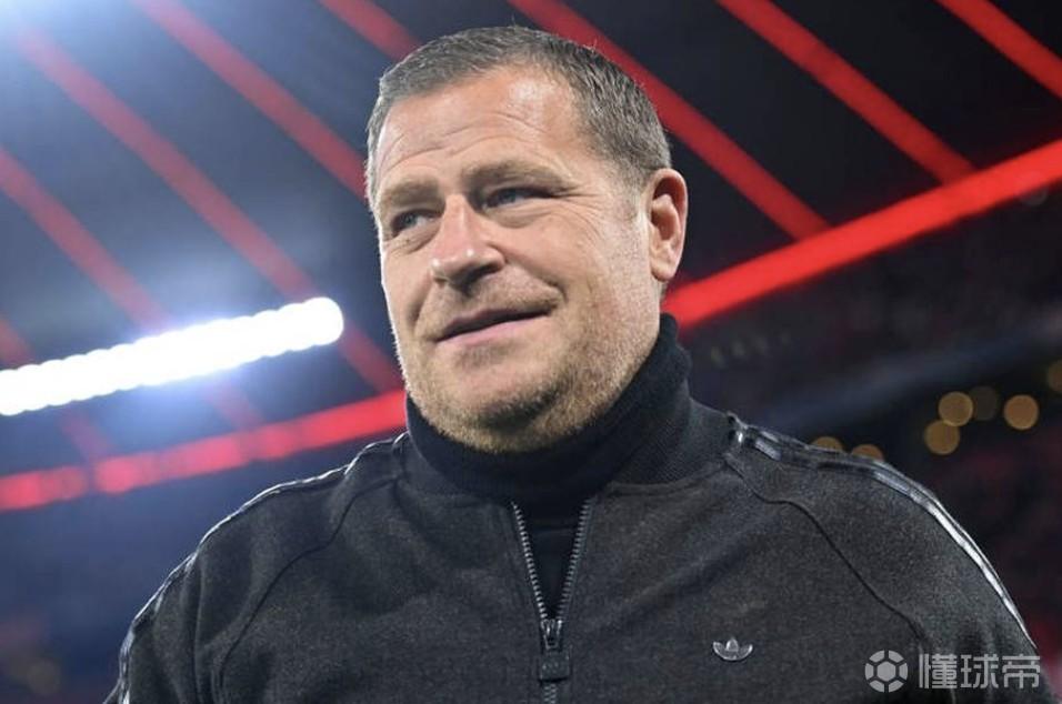 埃贝尔：没理由不和诺伊尔续约；夸他没？他只比我年轻一点点