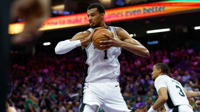 巴恩斯神预测：文班防守无敌，将比肩乔丹包揽MVP和DPOY