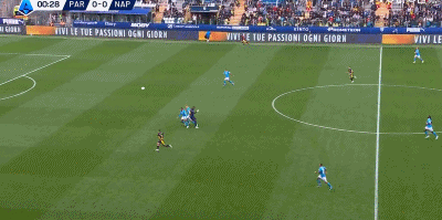 半场：那不勒斯0-1帕尔马，埃斯佩托开场闪击