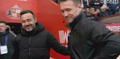 半场：热刺0-0桑德兰，扎卡造险，罗梅罗、范德芬、波罗染黄