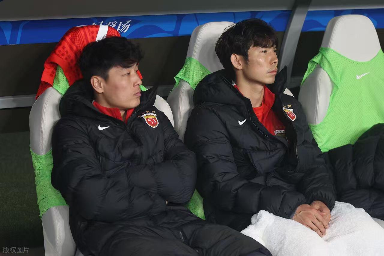 武磊真老了？如今连续两场代表上港替补登场却寸功未立，引发热议