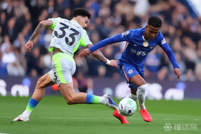 切尔西上半场共5次越位，为本赛季英超各球队最多