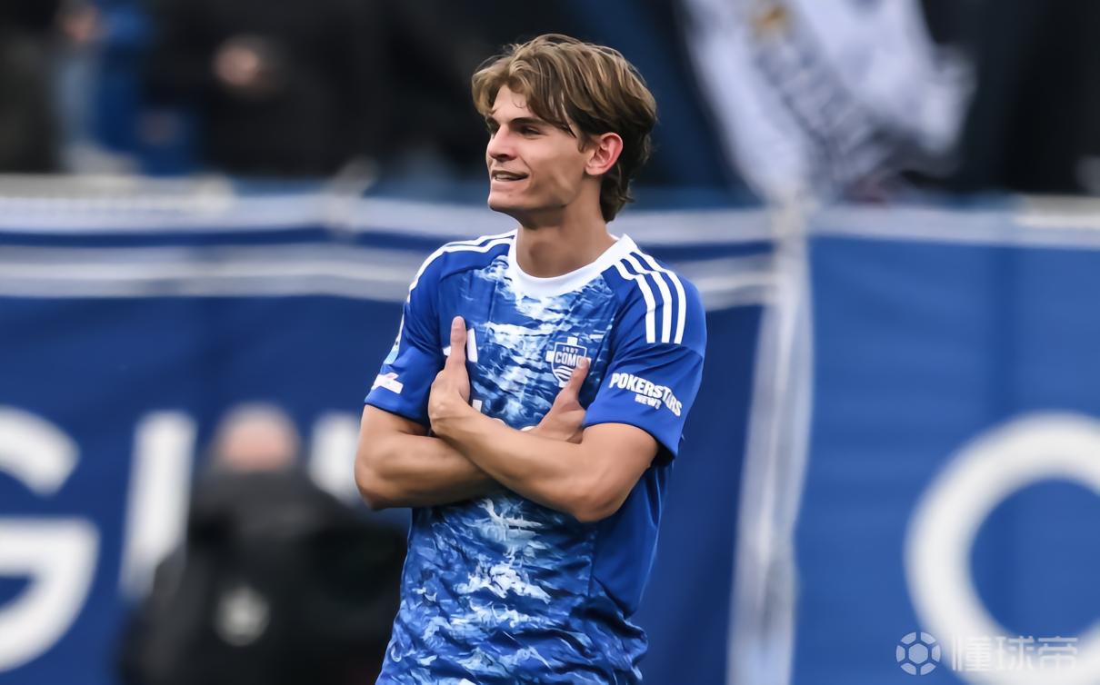 尼科-帕斯本赛季意甲运动战打进10球，联赛同期仅次于劳塔罗