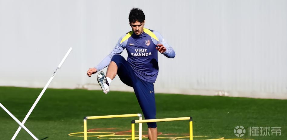 世体：卡多佐归队参与合练，对阵巴萨他大概率坐在替补席