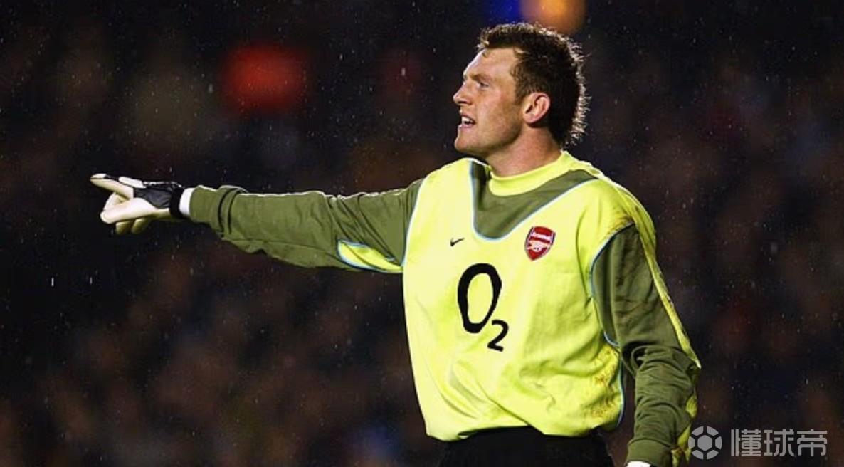 前阿森纳门将格雷厄姆-斯塔克：我曾向队友出售假的Gucci包包