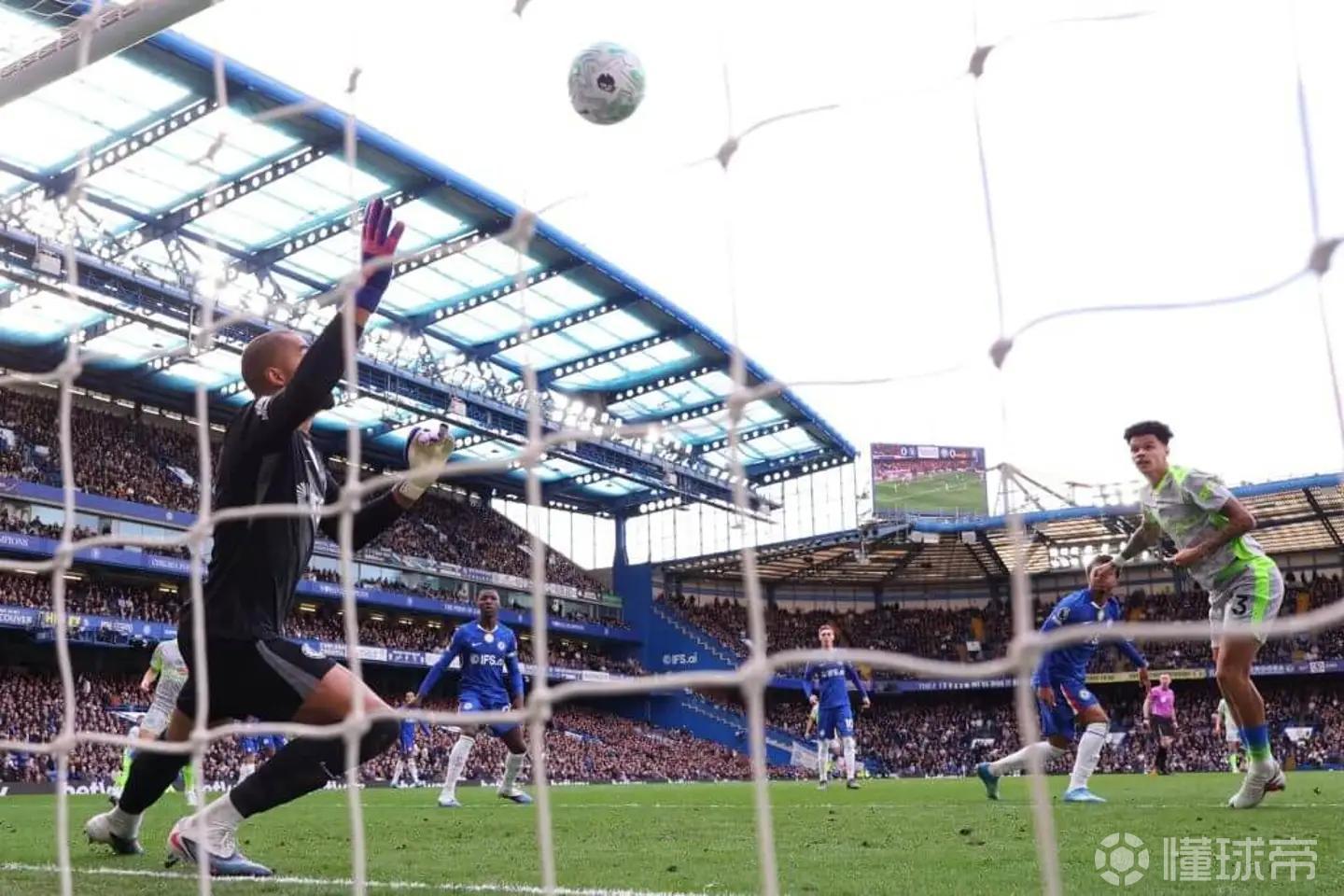 TA：切尔西输给曼城再遭打击，他们与顶级球队的差距一目了然