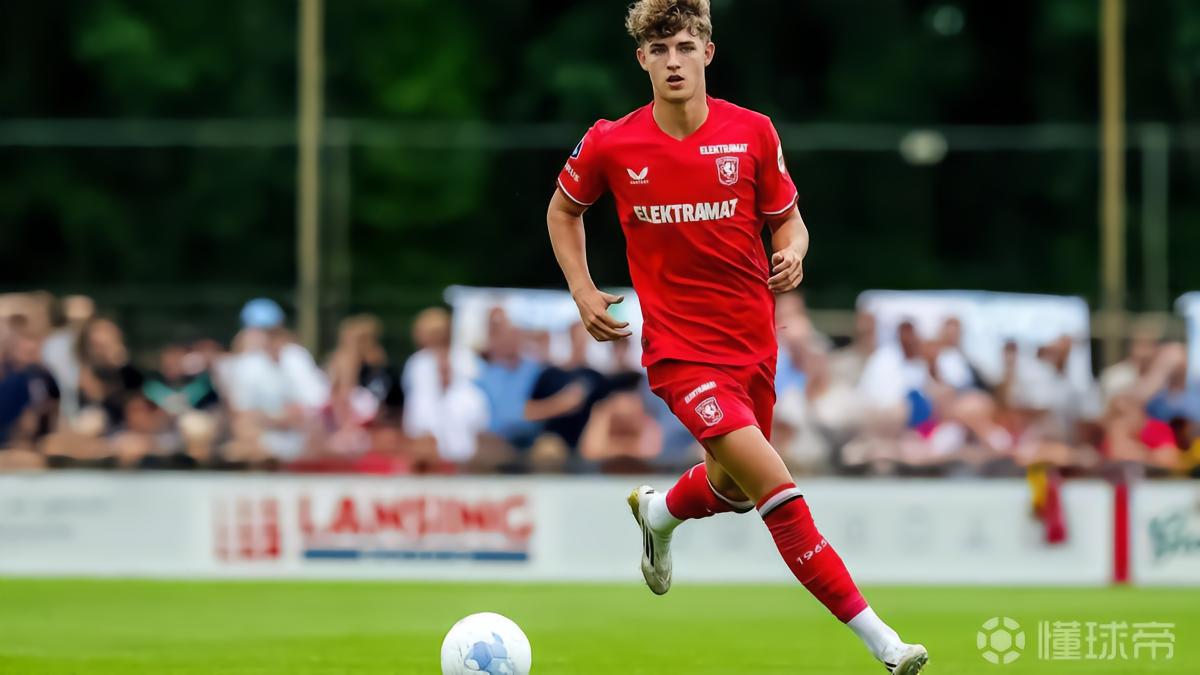 每体：巴萨关注18岁荷兰中卫奈斯塔德，但认为800万欧标价过高