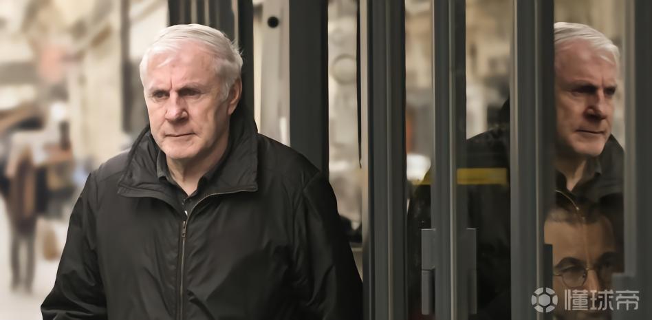 世体：小罗在巴黎时比赛前一晚去酒吧，至今仍不愿谈时任主帅