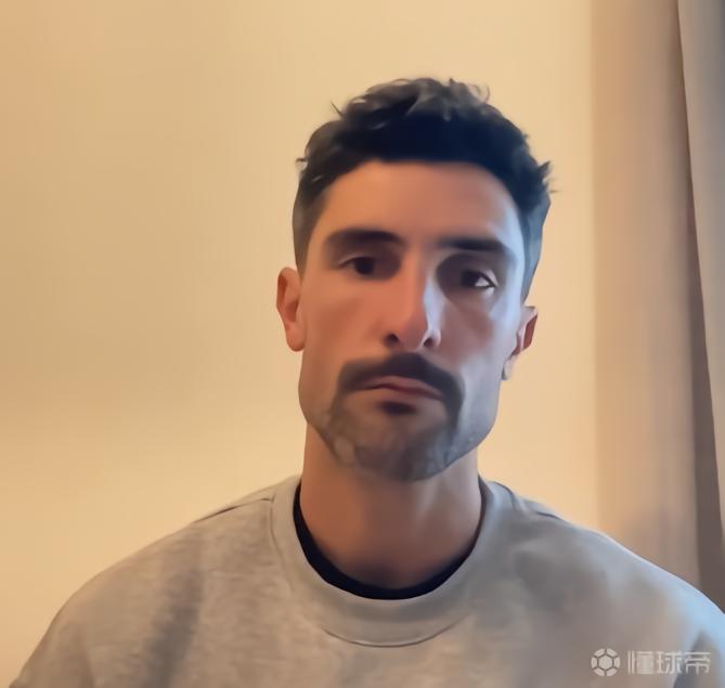 前黄潜后卫：C罗无法忍受在沙特输球，他是一个天生的竞争者