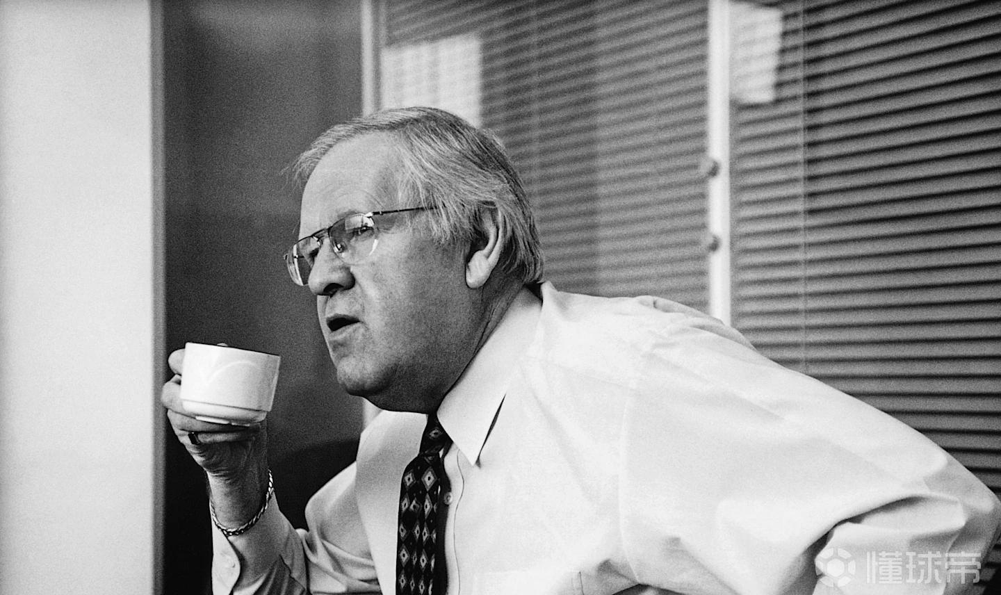 R.I.P.，切尔西前总经理科林-哈钦森离世，享年86岁