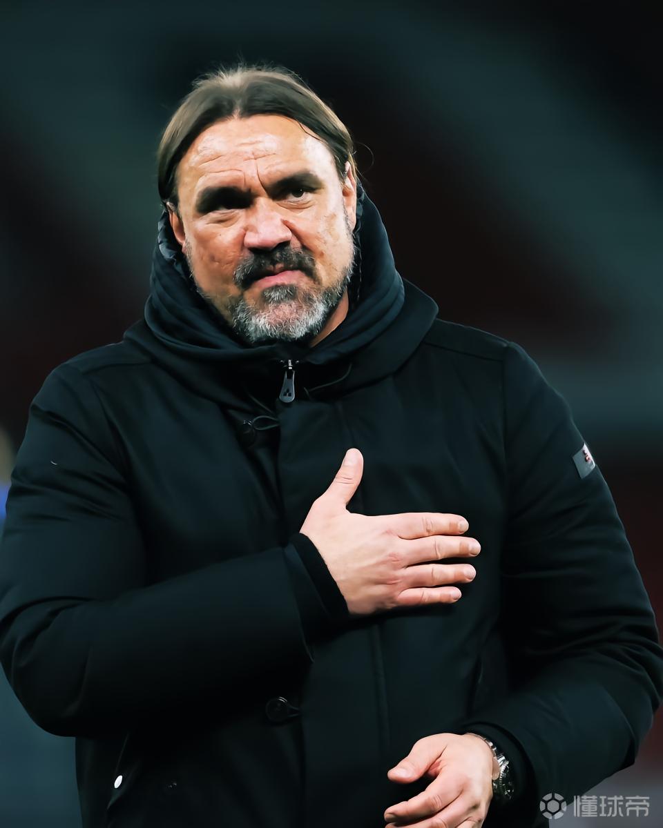 客胜曼联是利兹联本赛季英超客场第二场胜利，第一胜是对狼队