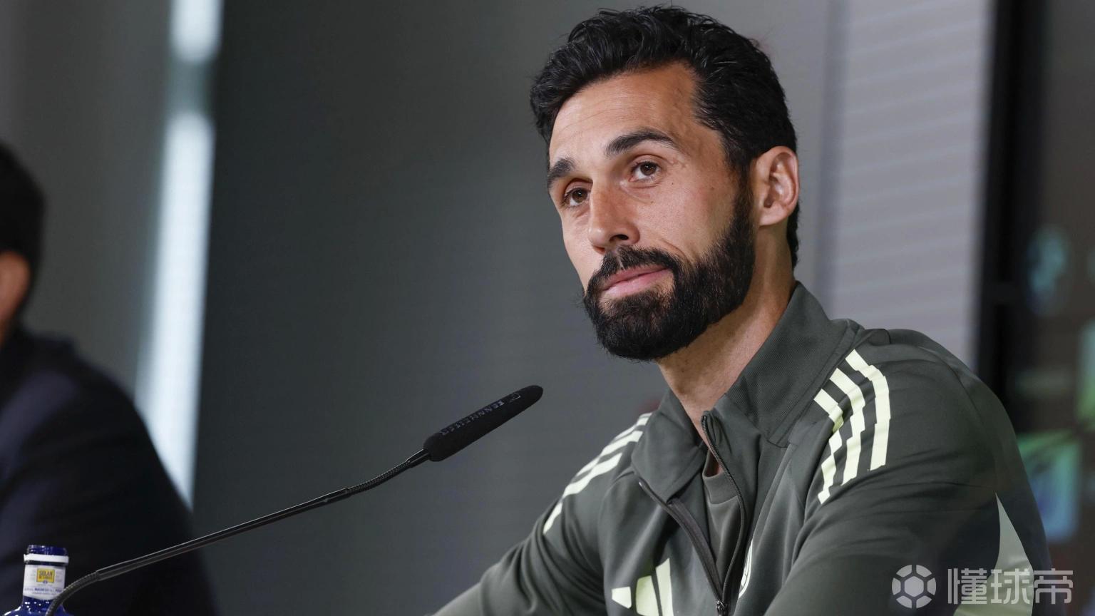 科贝记者：客战拜仁贝林厄姆将首发，巴尔韦德预计踢中路