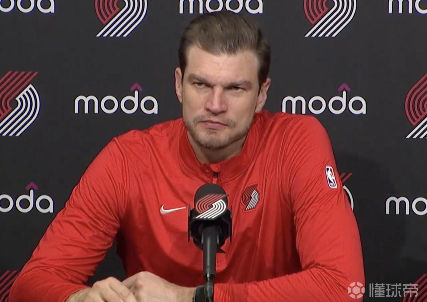 记者：如带领球队最终打进季后赛，开拓者会考虑留任斯普利特