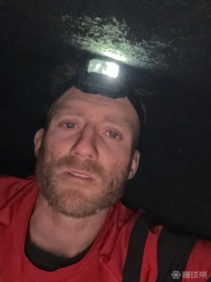 前德国国脚许尔勒去洞穴探险：凝视深渊，发现怪物