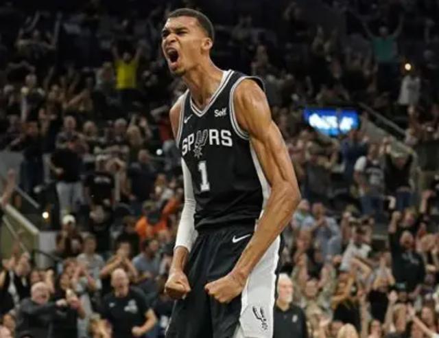 马刺队友：文班亚马配得上MVP 他能否逆袭亚历山大夺魁？