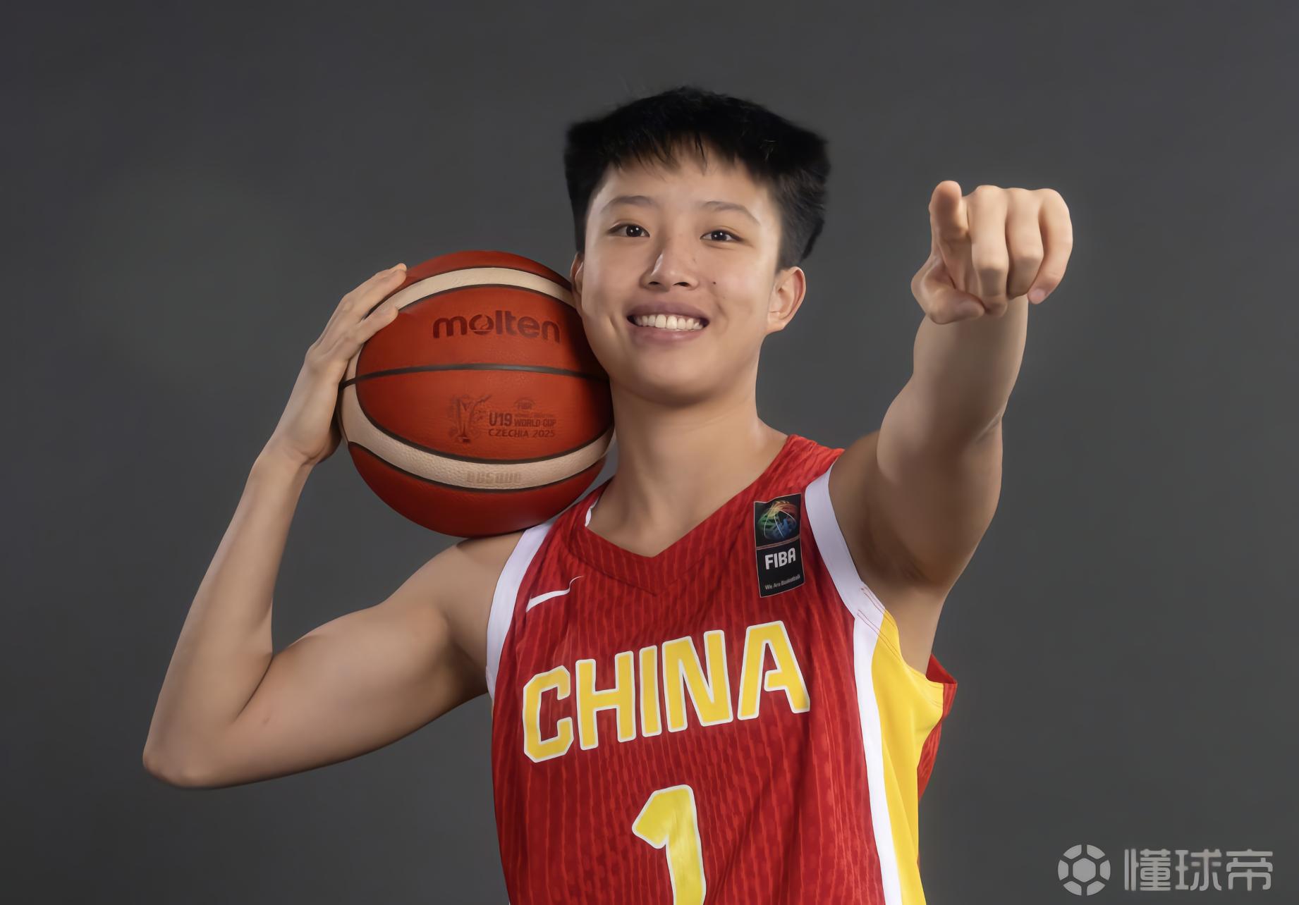 惊喜，冉珂嘉成为首位被WNBA选秀选中的中国后卫