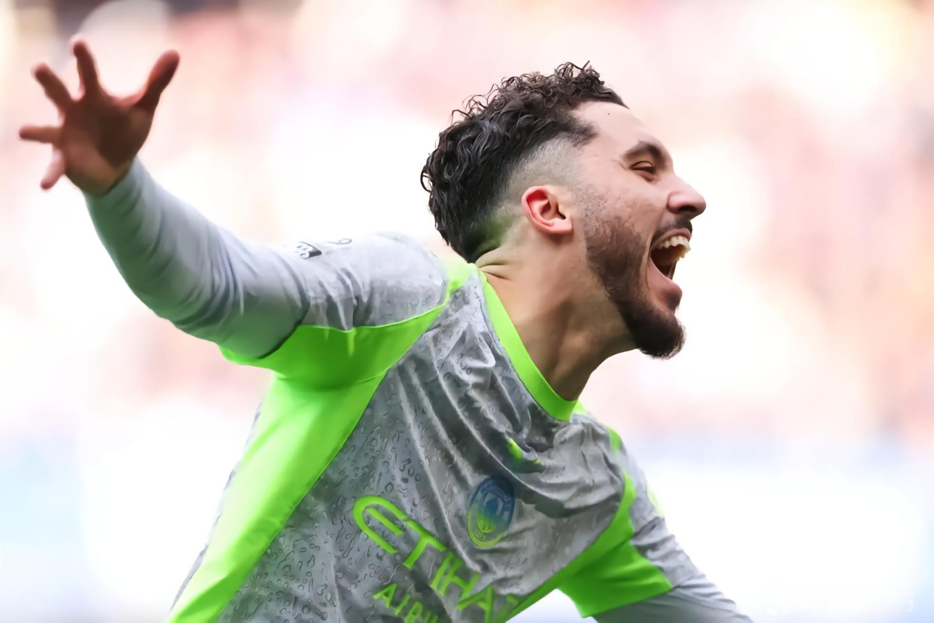 TA：谢尔基在比赛中踢得自由而华丽，这正是枪手所缺少的特质