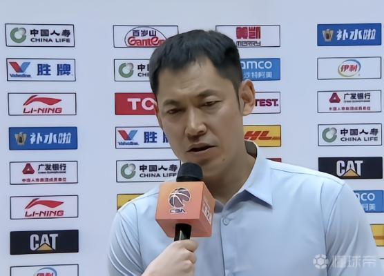 张庆鹏：大比分领先时出现了大意的情况，今天球员付出了全部