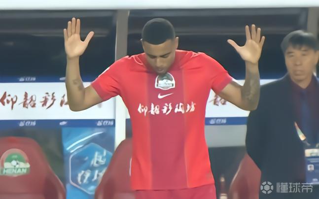 博主：古斯塔沃因脚部筋膜不适缺席合练，但出战英博问题不大