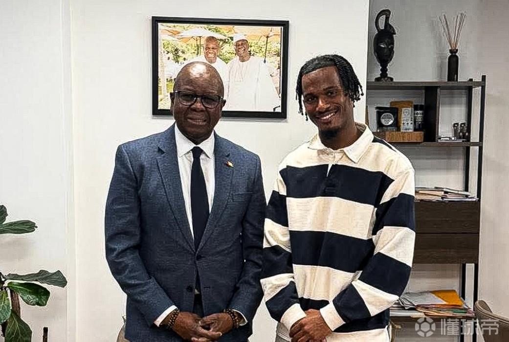 法媒：科特迪瓦归化图卢兹25岁边锋格博霍，球员身价1500万欧