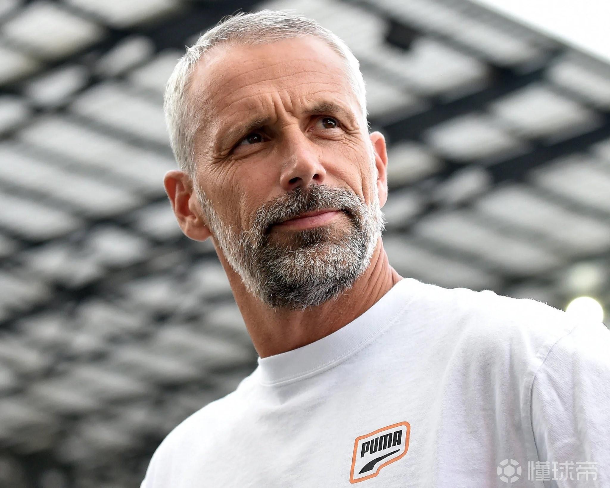 记者：罗泽是接替伊劳拉的热门人选，麦肯纳是另一个选择