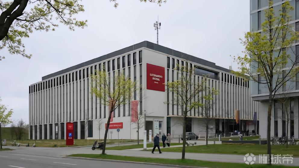 图片报：皇马下榻于慕尼黑一家普通酒店，并导致房价暴涨