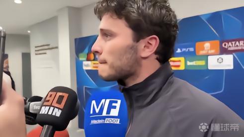 若昂-内维斯：为效力巴黎感到自豪；很享受和登贝莱并肩作战