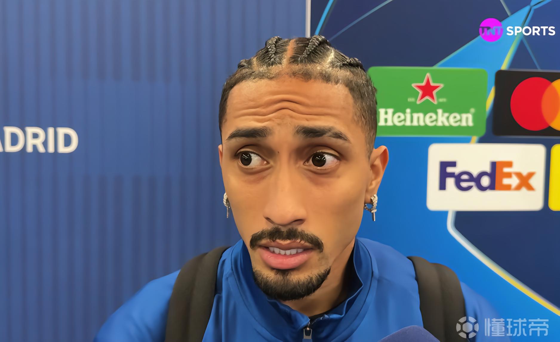 拉菲尼亚：这两场淘汰赛是被偷走的比赛，裁判的表现太糟糕了